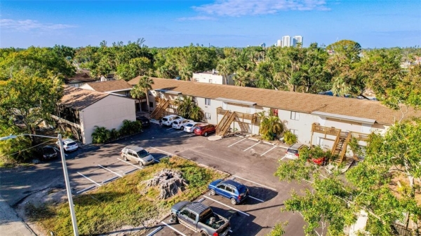 Listing Image #3 - Others for sale at 824 Alderman Street, Fort Myers FL 33916