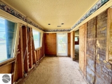 Listing Image #3 - Retail for sale at 1405 Wright Avenue, Alma MI 48801