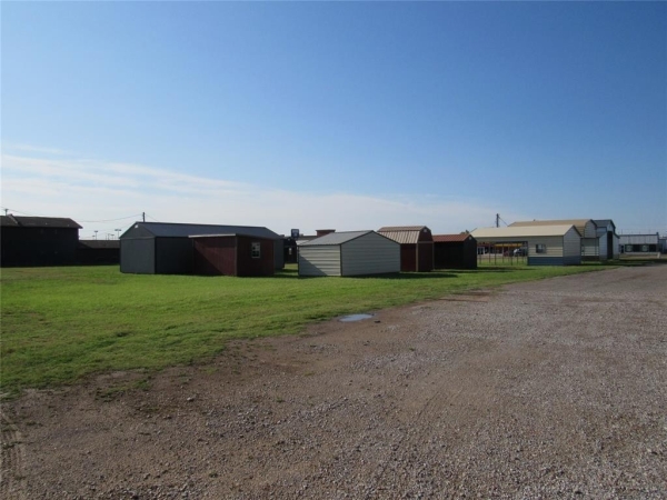 Listing Image #3 - Others for sale at 2115 E Broadway Street, Altus OK 73521