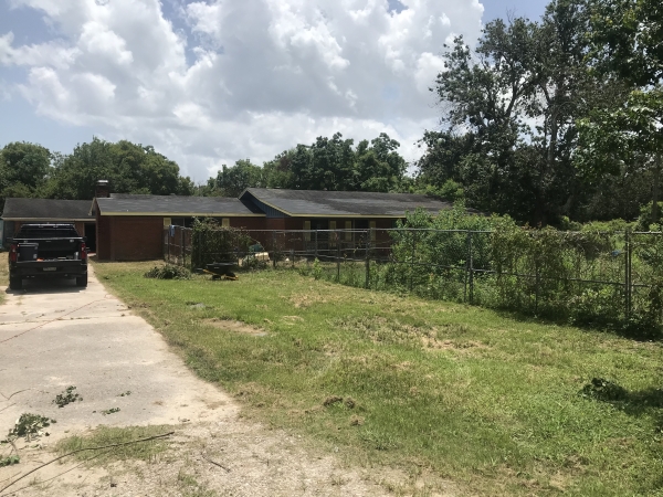Listing Image #1 - Others for sale at 117 W Archer, Baytown TX 77521