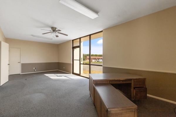Listing Image #3 - Industrial for sale at 405 N Ridgeway Drive, Cleburne TX 76033
