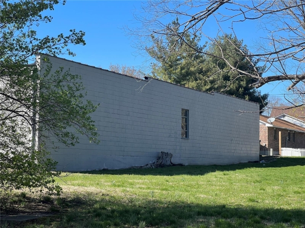 Listing Image #3 - Industrial for sale at 206 E College, Farmington MO 63640