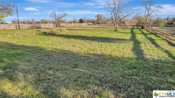 Listing Image #3 - Industrial for sale at 1507 Salem Road, Victoria TX 77904