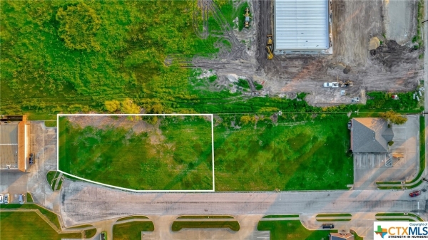 Listing Image #3 - Industrial for sale at 107-109 Northpark Drive, Victoria TX 77904