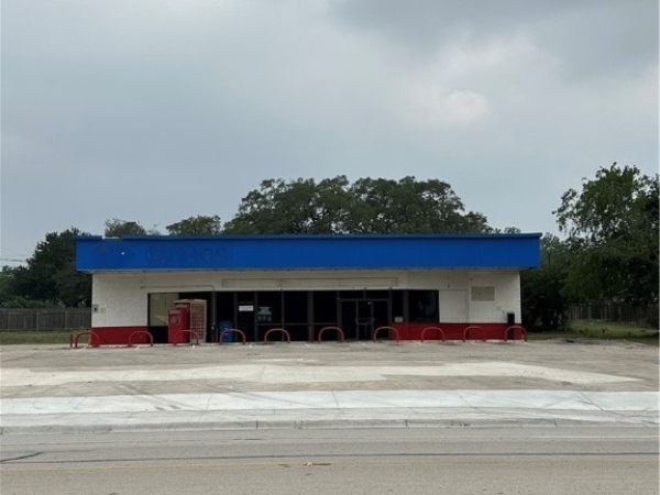 Listing Image #1 - Industrial for sale at 246 W Pearl Street, Goliad TX 77963