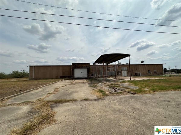 Listing Image #1 - Industrial for sale at 2600 Church Street, Gonzales TX 78629