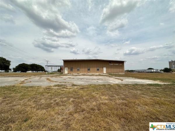 Listing Image #3 - Industrial for sale at 2600 Church Street, Gonzales TX 78629