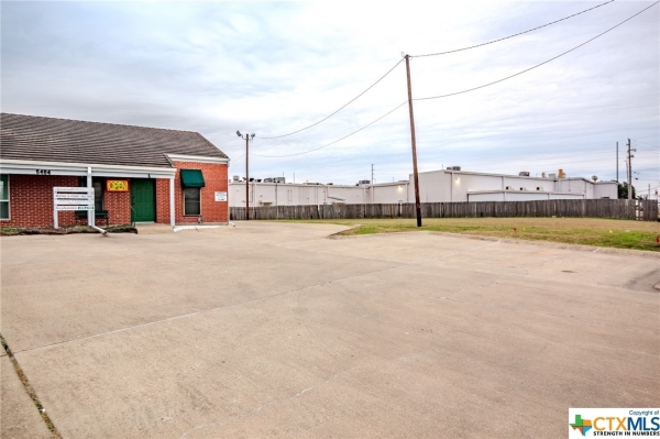 Listing Image #2 - Industrial for sale at 5404 Country Club Drive A, Victoria TX 77904