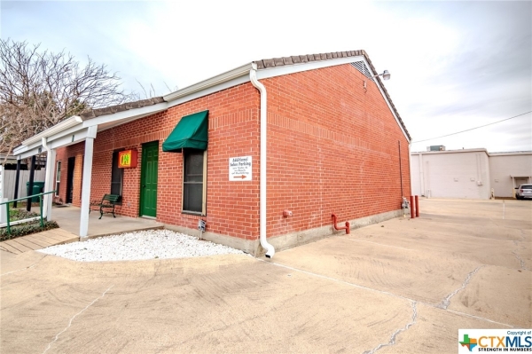 Listing Image #3 - Industrial for sale at 5404 Country Club Drive A, Victoria TX 77904