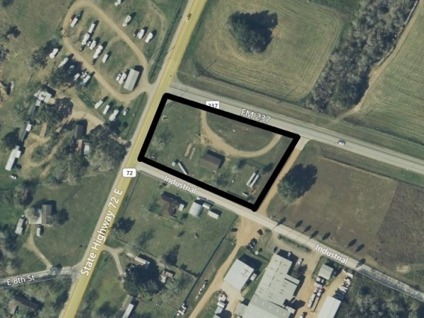Listing Image #2 - Others for sale at 33 Fm 237, Yorktown TX 78164