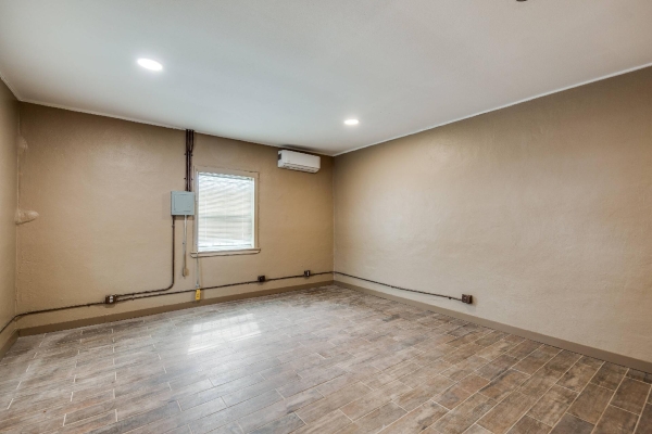 Listing Image #2 - Industrial for sale at 5003 S Flores St, San Antonio TX 78214