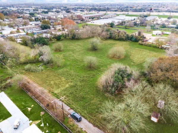 Listing Image #2 - Industrial for sale at 505 Uhland Rd, San Marcos TX 78666