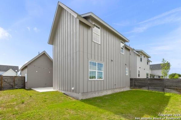 Listing Image #3 - Industrial for sale at 421 Constance Dr, New Braunfels TX 78130
