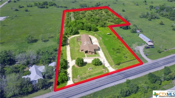 Listing Image #1 - Others for sale at 2452 Loop 521, Edna TX 77957