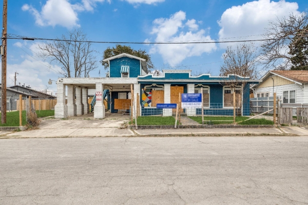 Listing Image #1 - Industrial for sale at 108 Beatrice Ave, San Antonio TX 78214