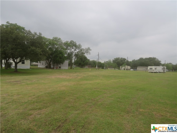 Listing Image #2 - Others for sale at 237 State Highway 72, Yorktown TX 78164