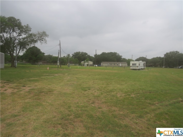 Listing Image #3 - Others for sale at 237 State Highway 72, Yorktown TX 78164