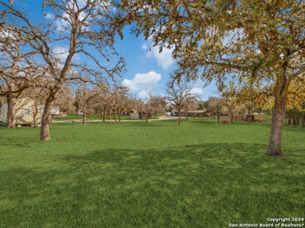 Listing Image #2 - Industrial for sale at 390 Galveston St, Bandera TX 78003