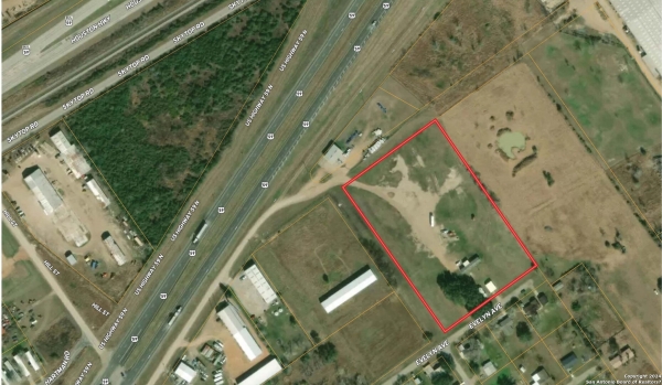 Listing Image #2 - Industrial for sale at 185 Fisher Road, Victoria TX 77988