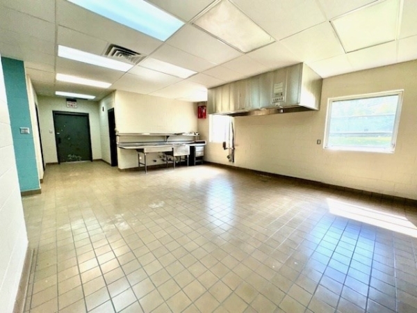 Listing Image #2 - Others for sale at 123  Waddill, Madisonville KY 42431