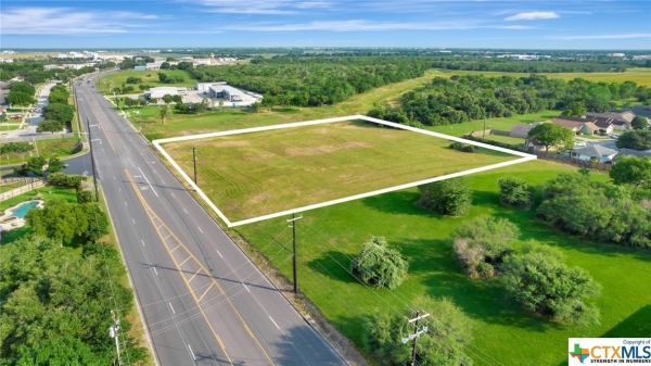 Listing Image #1 - Industrial for sale at 801 N John Stockbauer Drive, Victoria TX 77904