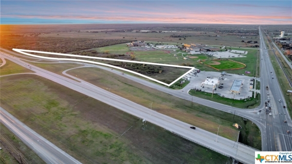 Listing Image #1 - Industrial for sale at 11304 NW Zac Lentz Parkway, Victoria TX 77904
