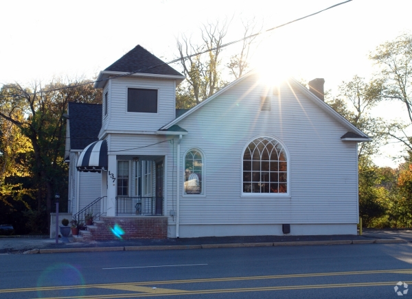 Listing Image #1 - Office for sale at 137 Columbia Turnpike, Florham Park NJ 07932 Listing Image #1 - Office for sale at 137 Columbia Turnpike, Florham Park NJ 07932