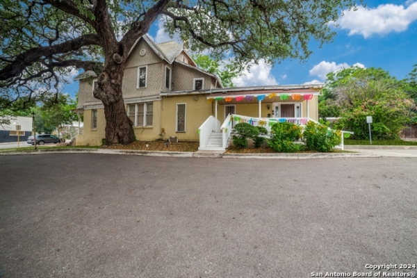 Listing Image #3 - Industrial for sale at 1818 San Pedro, San Antonio TX 78212