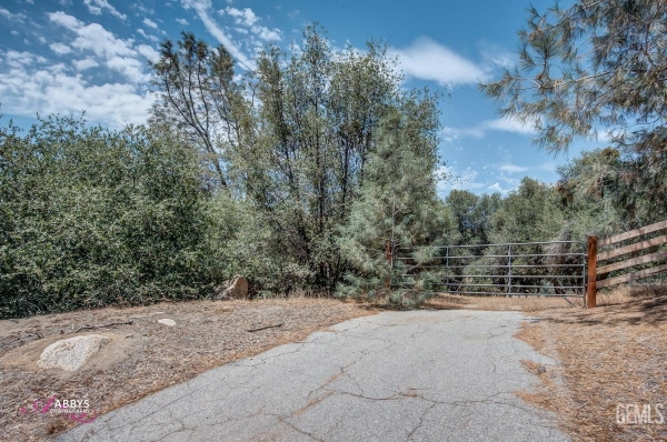 Listing Image #1 - Land for sale at 28060 Carlyle Springs Road, Keene CA 93531
