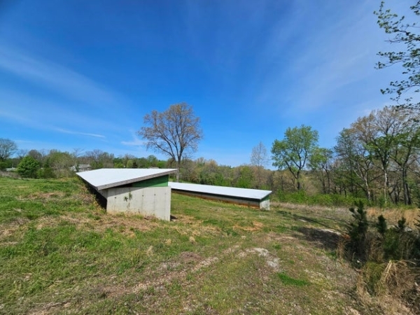 Listing Image #2 - Others for sale at 2 Cemetery Lane, Thayer MO 65791