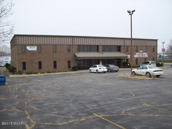 Listing Image #2 - Others for sale at 1850 Pipestone Road #2, Benton Harbor MI 49022