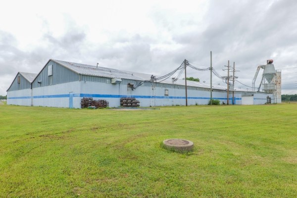 Listing Image #3 - Industrial for sale at 1500 NE Front, Walnut Ridge AR 72476