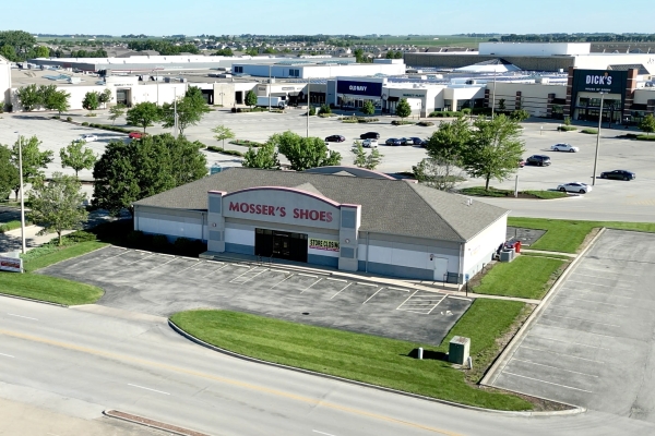 Listing Image #2 - Retail for sale at 6 Convenience Center Rd, Champaign IL 61820