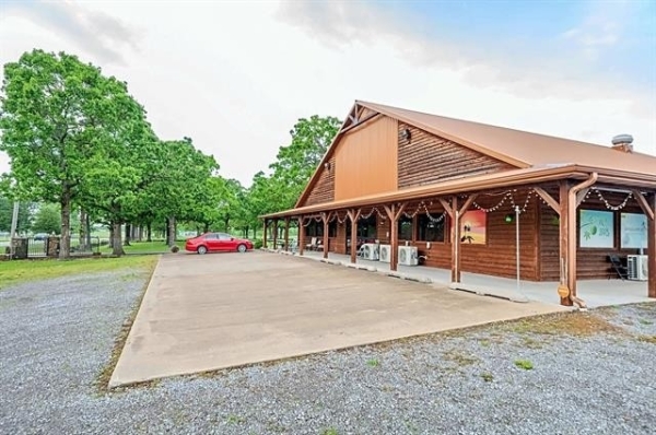 Listing Image #2 - Others for sale at 15180 Hwy 82, Tahlequah OK 74464