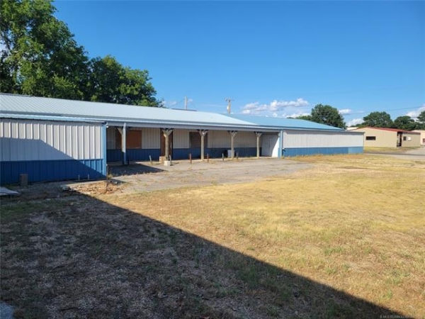 Listing Image #2 - Retail for sale at 203 W Broadway Street, Kinta OK 74552