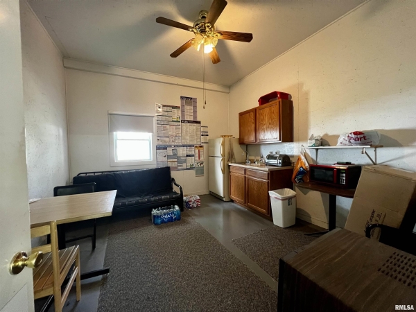 Listing Image #3 - Others for sale at 1120 E JACKSON Street, Macomb IL 61455