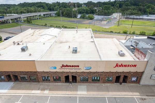 Listing Image #2 - Retail for sale at 1021 & 1023 E Main St, Merrill WI 54452
