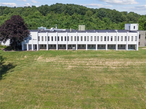Listing Image #2 - Others for sale at 520 Pleasant Valley Rd, Trafford PA 15085