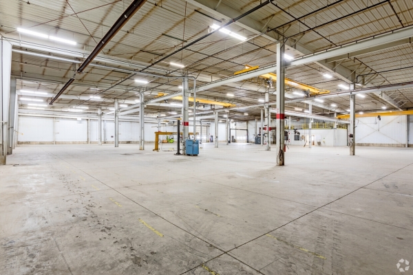 Listing Image #3 - Industrial for sale at 1400 2nd St SE, Waseca MN 56093
