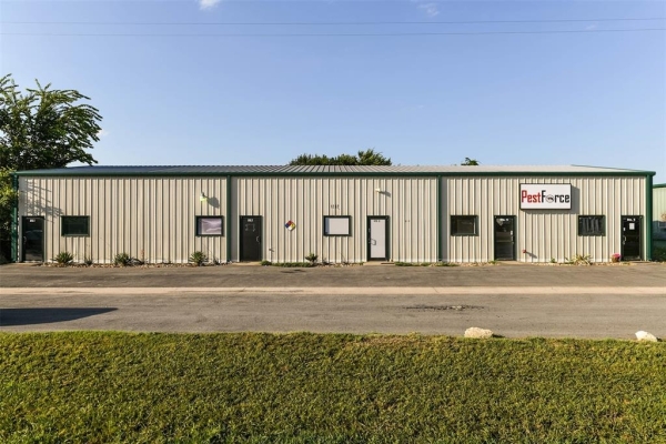 Listing Image #3 - Industrial for sale at 1262 Eastgate, Midlothian TX 76065