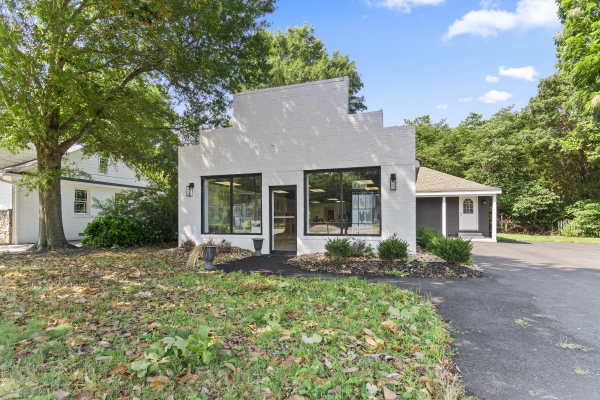 Listing Image #2 - Office for sale at 7435 Richmond Road, Williamsburg VA 23188