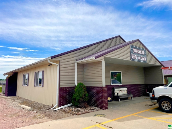 Listing Image #1 - Others for sale at 1116 Starview Drive, Hinton IA 51024