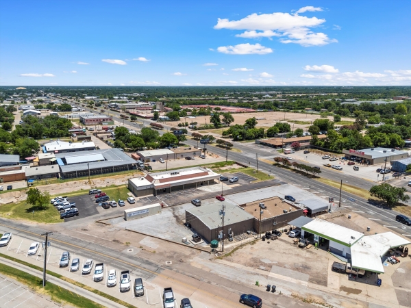 Listing Image #3 - Retail for sale at 2515 La Salle Ave, Waco TX 76710