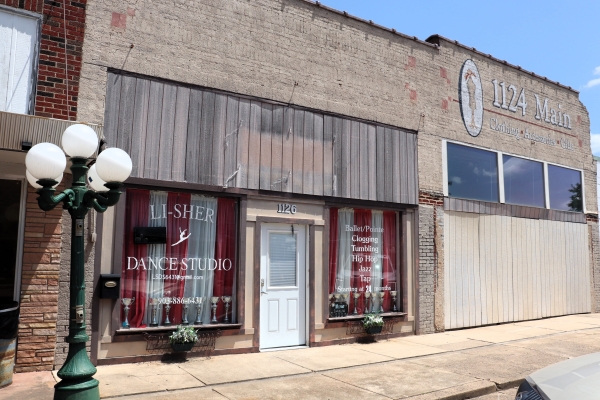 Listing Image #1 - Others for sale at 1126 Main St, Commerce TX 75428
