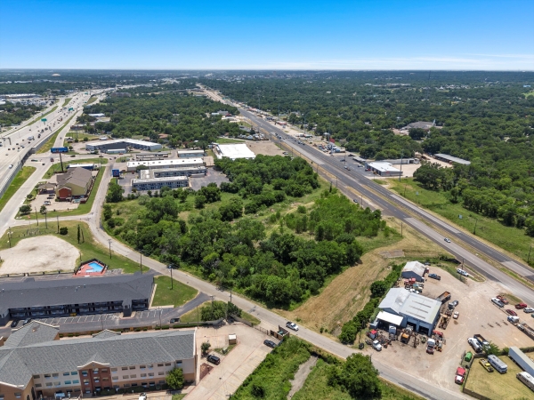 Listing Image #2 - Land for sale at 1509 New Dallas Hwy, Waco TX 76705
