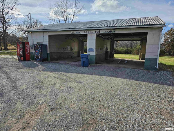 Listing Image #2 - Others for sale at 406 N 7TH Street, Dahlgren IL 62828