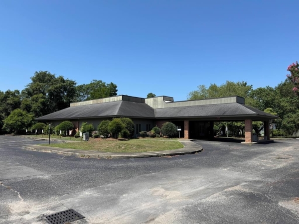 Listing Image #1 - Others for sale at 407 N Salem Ave, Sumter SC 29150