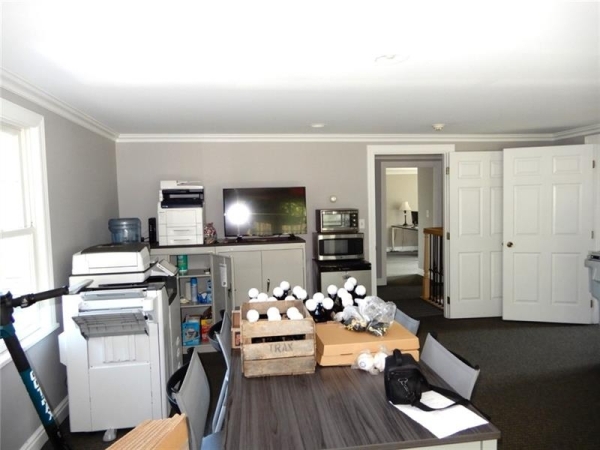 Listing Image #3 - Others for sale at 538 Valleybrook Rd, Mcmurray PA 15317