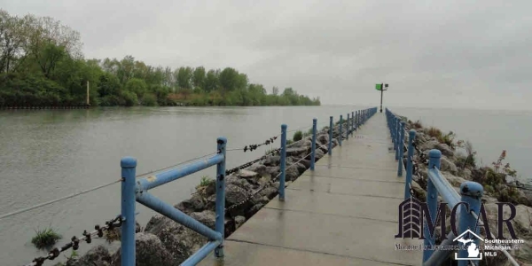 Listing Image #3 - Others for sale at 800 Cole, Monroe MI 48162