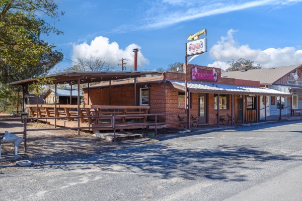 Listing Image #1 - Retail for sale at 10669 Highway 155, Glennville CA 93226 Listing Image #1 - Retail for sale at 10669 Highway 155, Glennville CA 93226